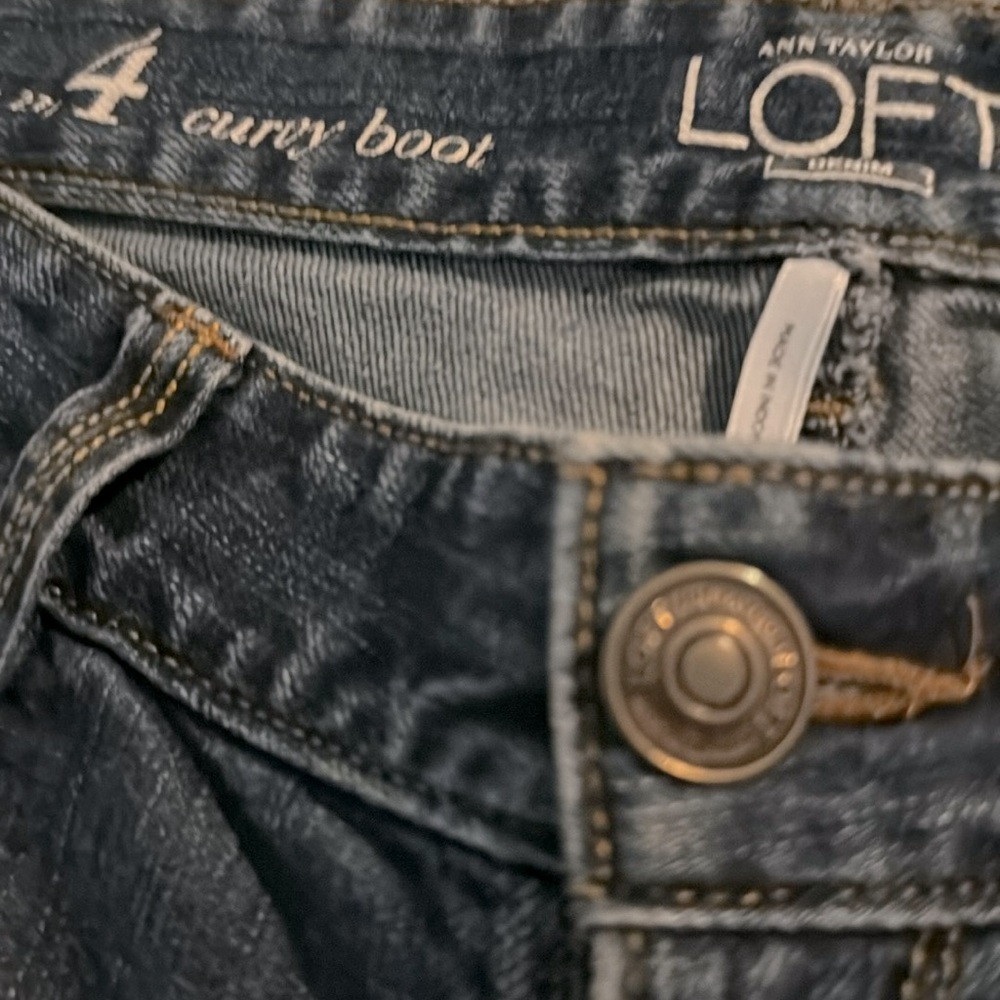 LOFT jeans, size 4, curvy boot cut
